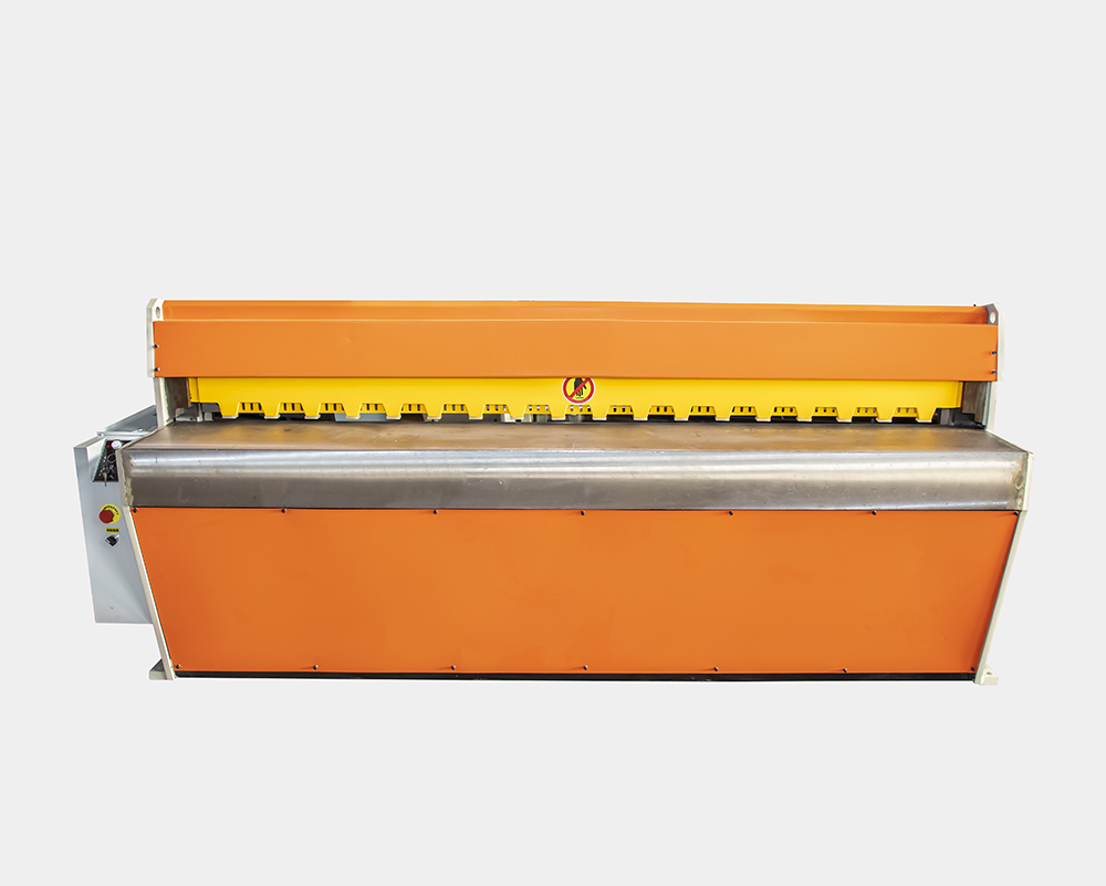 QH11D-3/2500型剪板機(jī)